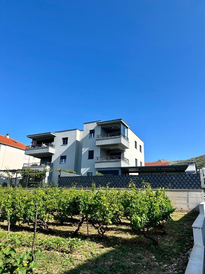 Apartment Tilda 特罗吉尔 外观 照片